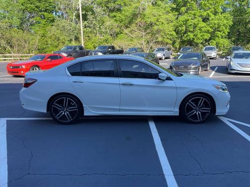 2017 Honda Accord Sport SE