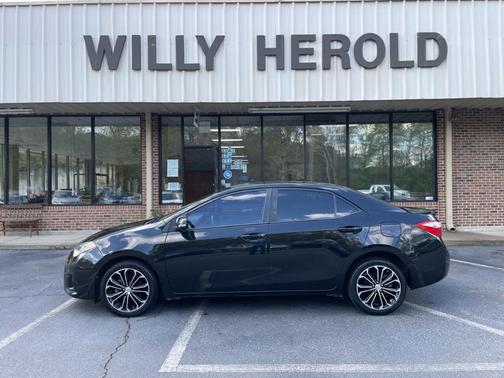 Photo 1 of 32 of 2015 Toyota Corolla S Premium