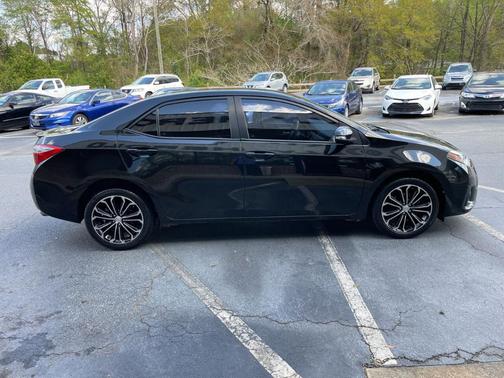Photo 5 of 32 of 2015 Toyota Corolla S Premium