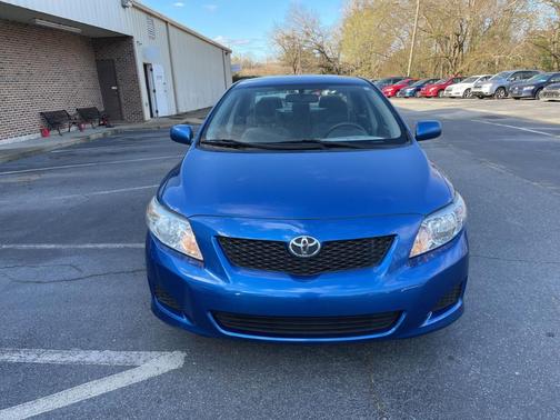 Photo 3 of 29 of 2010 Toyota Corolla LE