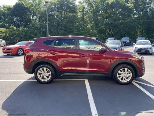 Burgundy 2020 Hyundai TUCSON SE 4dr SUV