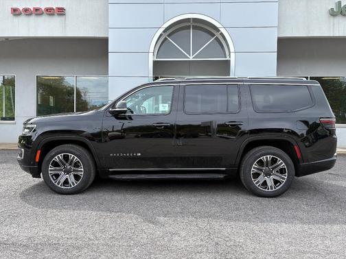 Diamond Black 2024 Jeep Wagoneer Series II