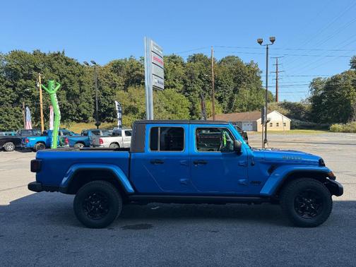 2021 Jeep Gladiator Sport
