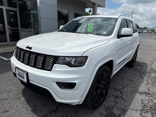 2019 Jeep Grand Cherokee Laredo