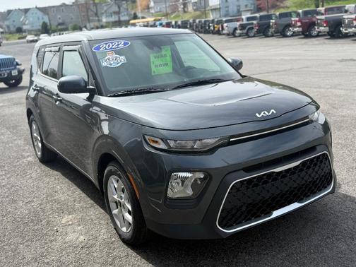 2022 Kia Soul LX