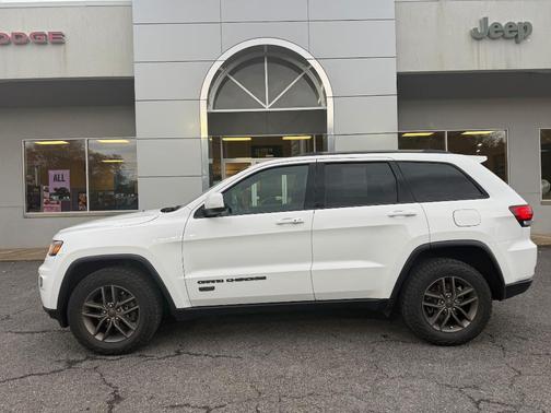 2016 Jeep Grand Cherokee Laredo