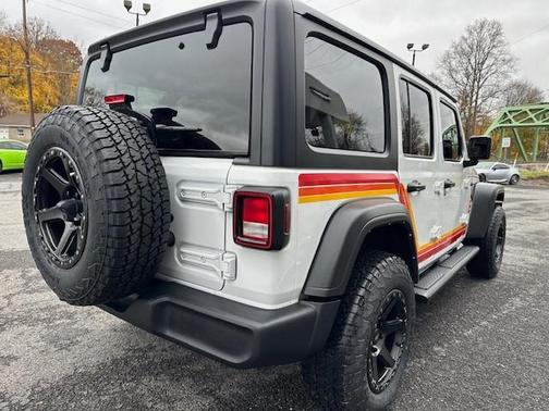 2022 Jeep Wrangler Unlimited Sport