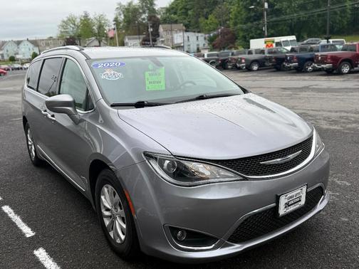2018 Chrysler Pacifica Touring-L