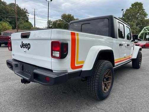 2023 Jeep Gladiator Sport