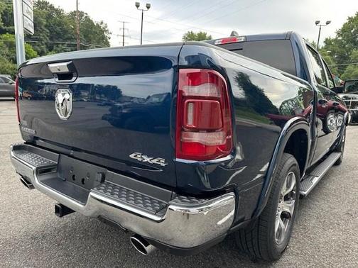 Patriot Blue Pearlcoat 2022 RAM 1500 Laramie
