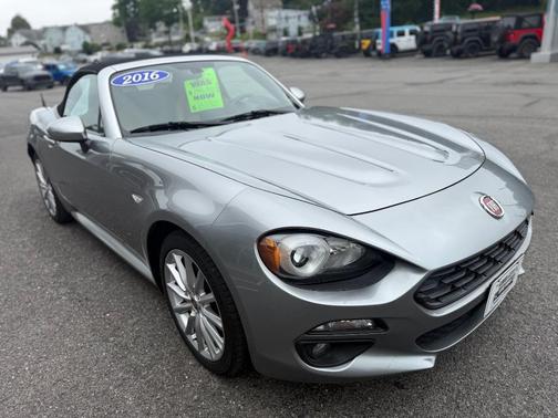 2017 FIAT 124 Spider Lusso
