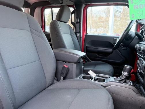 2020 Jeep Gladiator Sport