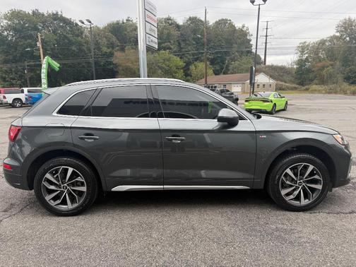 2023 Audi Q5 45 S line quattro Premium