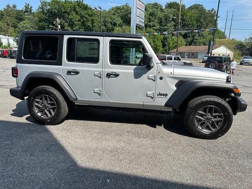 2024 Jeep Wrangler Sport RHD