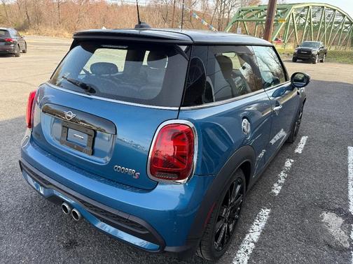 2022 MINI Hardtop Cooper S