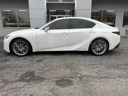 2022 Lexus IS 300 Base