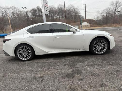 2022 Lexus IS 300 Base