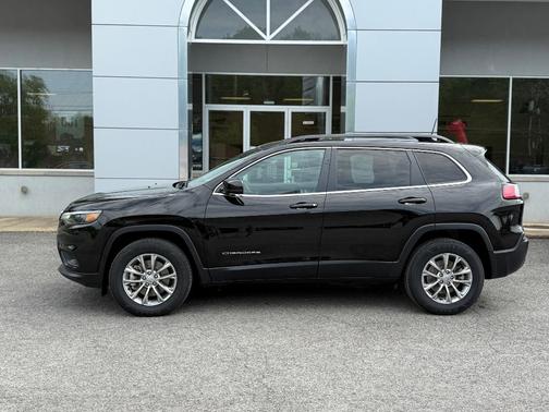 2022 Jeep Cherokee Latitude Lux