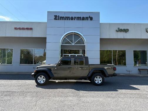 GATOR 2020 Jeep Gladiator Sport