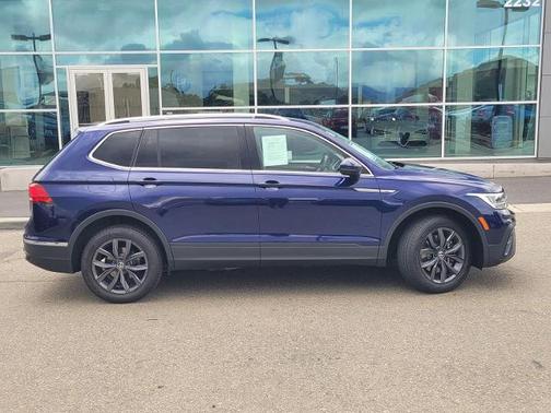 Atlantic Blue 2022 Volkswagen Tiguan 2.0T SE