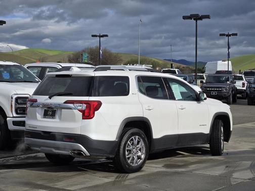 2021 GMC Acadia FWD SLT