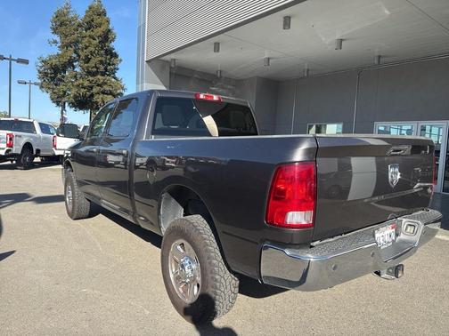 2018 RAM 2500 Tradesman Crew Cab 4x4 6'4' Box