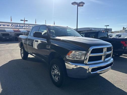 2018 RAM 2500 Tradesman Crew Cab 4x4 6'4' Box
