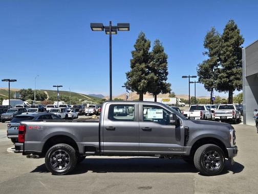2025 Ford F-250 XL