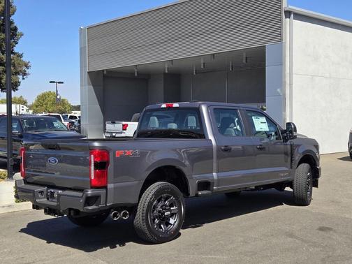 2025 Ford F-250 XL