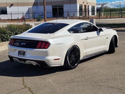 2017 Ford Mustang GT Premium
