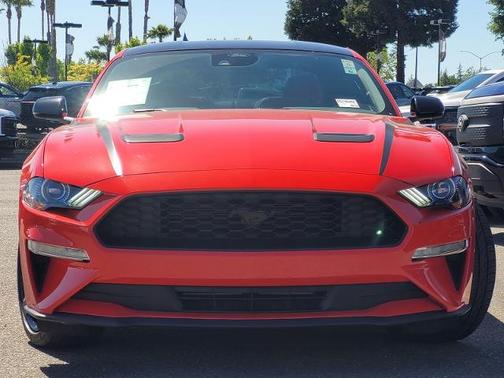 2022 Ford Mustang ECOBOOST PREMIUM