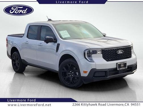 SPACE WHITE METALLIC 2025 Ford Maverick LARIAT