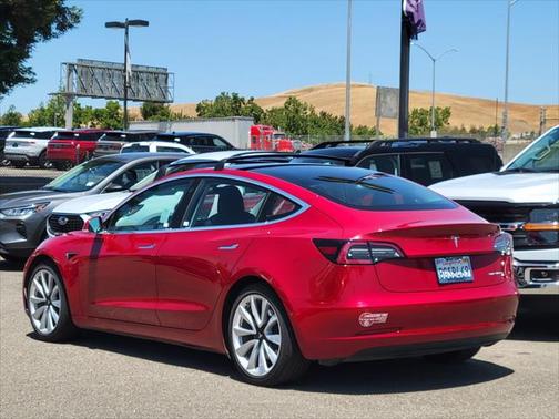 2018 Tesla Model 3 Long Range
