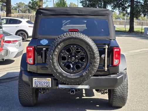 2022 Ford Bronco Base