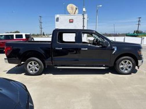 AGATE BLACK METALLIC 2025 Ford F-150 XLT