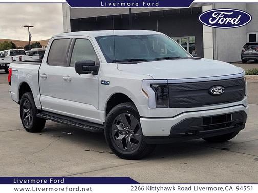 2025 Ford F-150 Lightning Flash