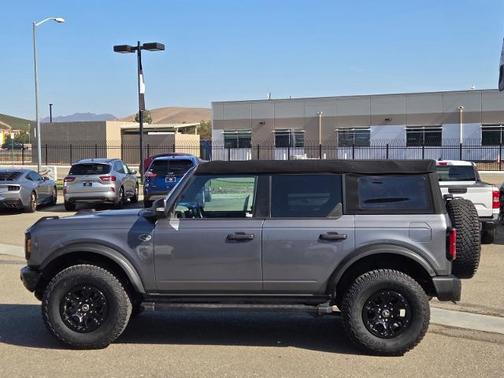 2023 Ford Bronco WILDTRAK