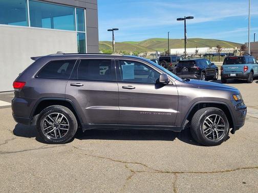 2020 Jeep Grand Cherokee Trailhawk