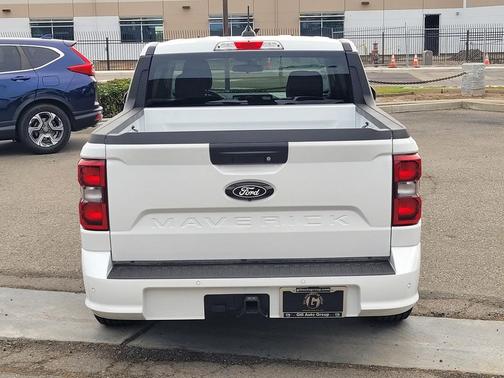 2025 Ford Maverick Lobo Standard
