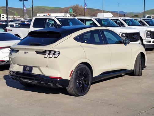 2025 Ford Mustang Mach-E GT