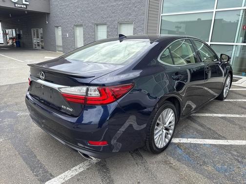 2016 Lexus ES 350 Base