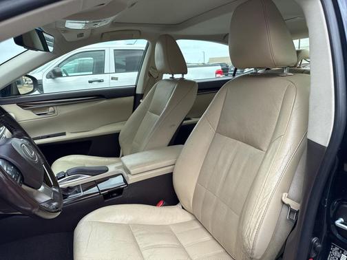 2016 Lexus ES 350 Base