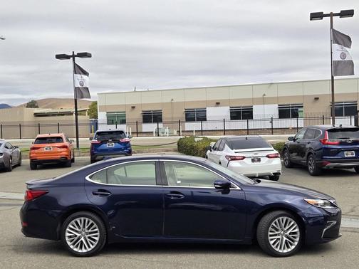 2016 Lexus ES 350 Base