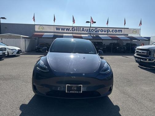 2023 Tesla Model Y Long Range Dual Motor All-Wheel Drive