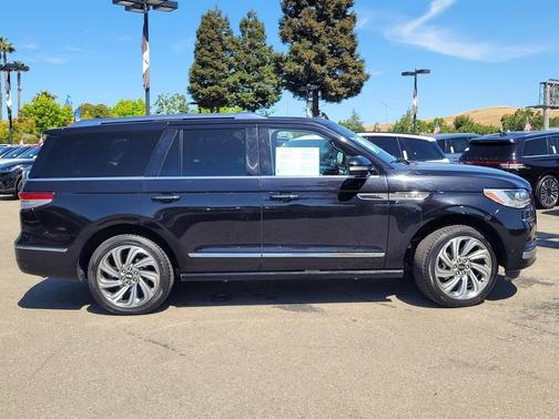 2023 Lincoln Navigator Reserve