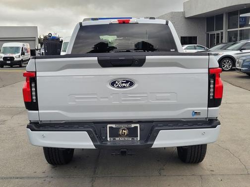 2025 Ford F-150 Lightning Flash