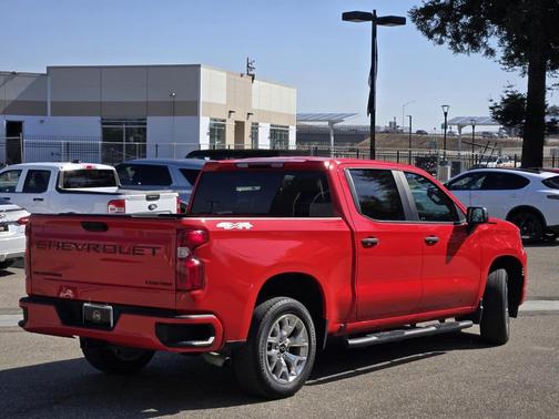 2023 Chevrolet Silverado 1500 Custom