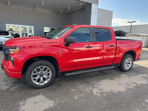 2023 Chevrolet Silverado 1500 Custom