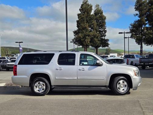 2014 Chevrolet Suburban 1500 LT