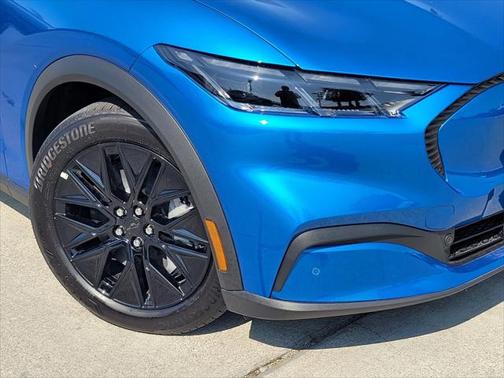2025 Ford Mustang Mach-E Select